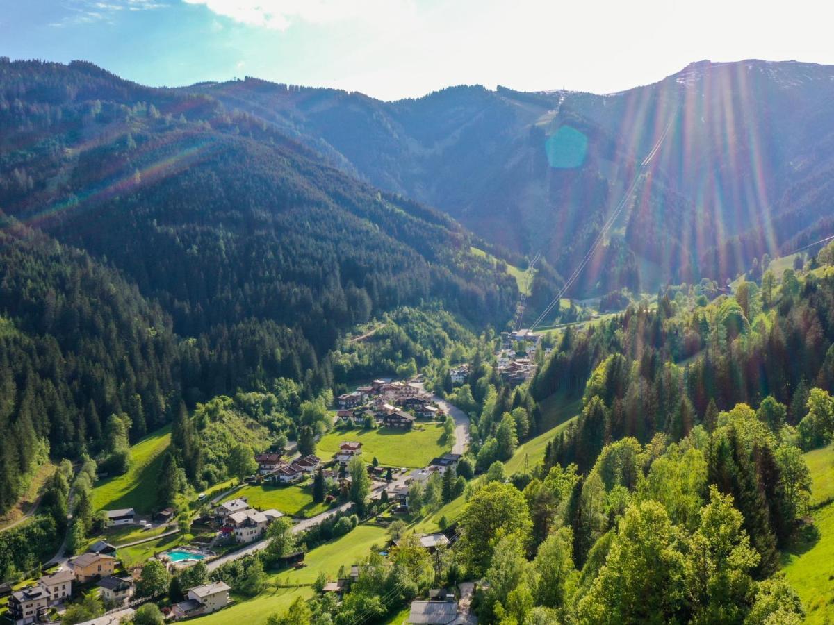 Der Sonnberg Alpinlodges - Apartments Mit Seeblick, Privater Sauna Und Self Check-In Zell am See Extérieur photo