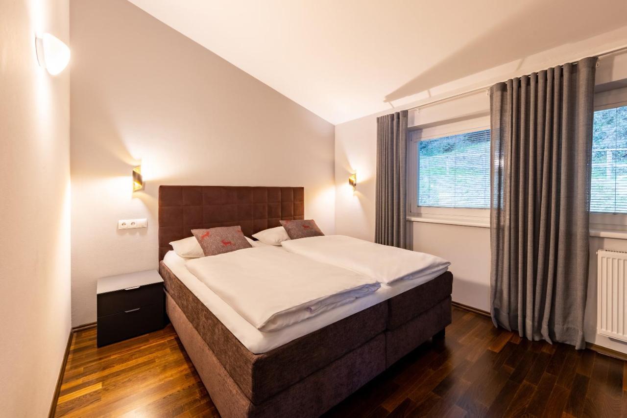 Der Sonnberg Alpinlodges - Apartments Mit Seeblick, Privater Sauna Und Self Check-In Zell am See Extérieur photo